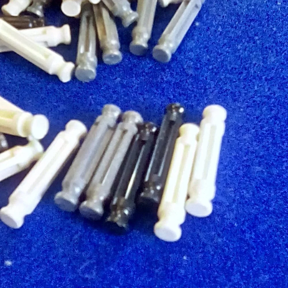 K'NEX 32 mm rods white black gray